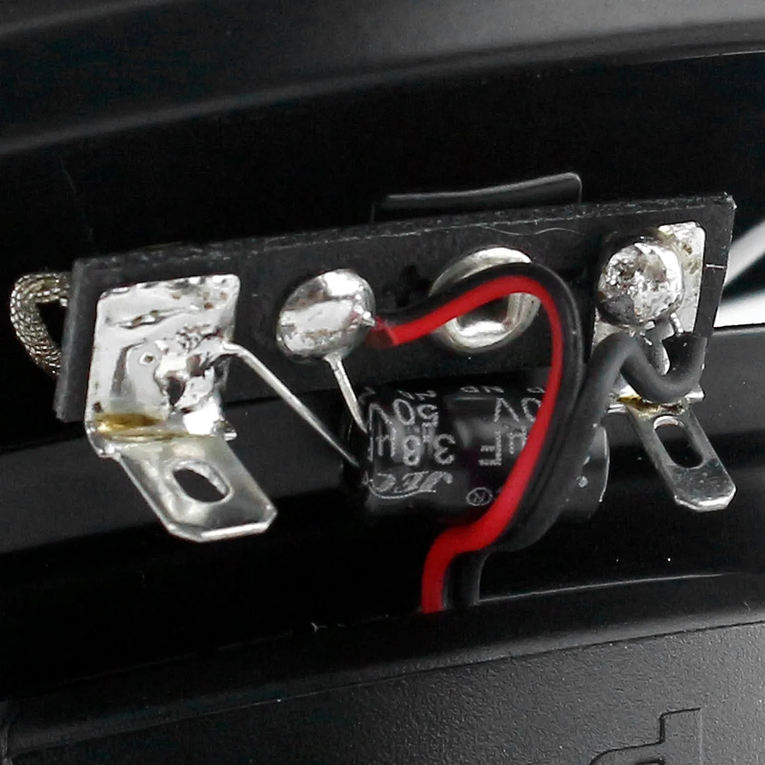 5.25" 2-Way Coaxial Speaker System 300 Watts Max HED Series Cewin Vega H752