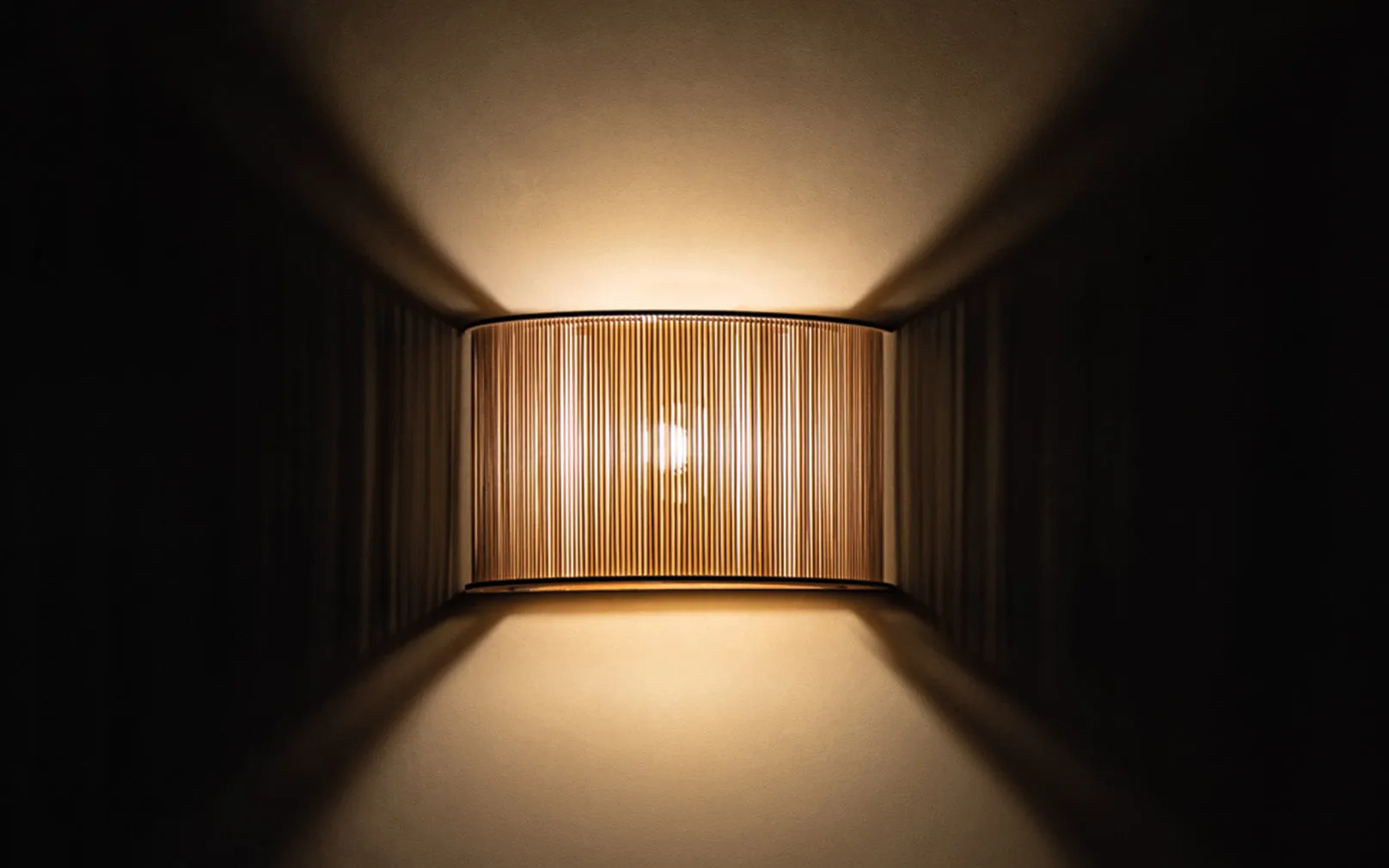 Eddy Wall Light