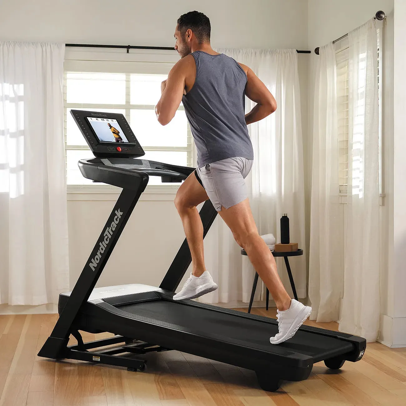 EXP 5i Treadmill