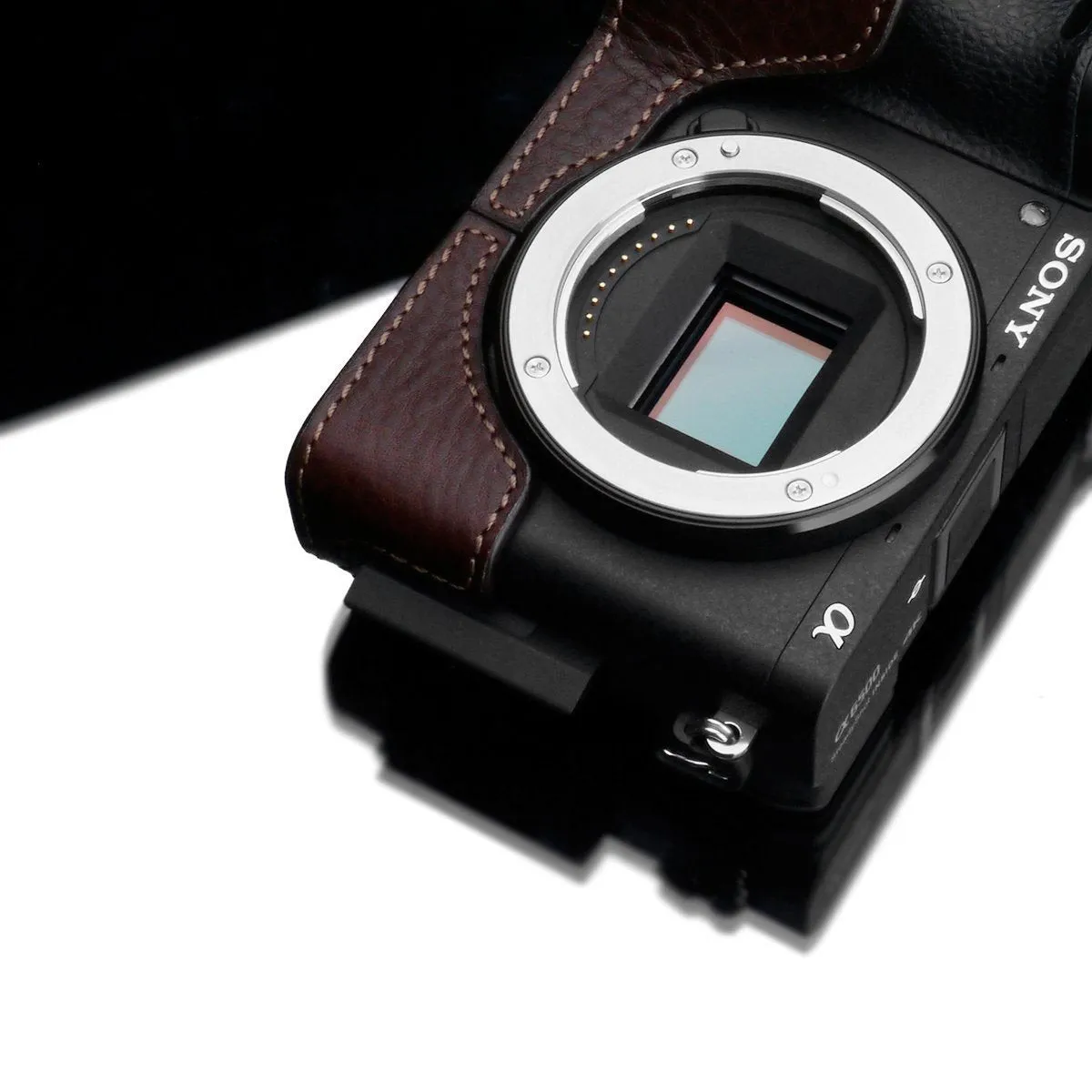 Gariz XS-CHA6500BR Genuine Leather Camera Half Case Brown for Sony A6500