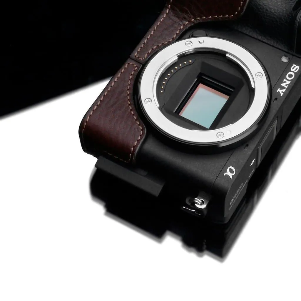 Gariz XS-CHA6500BR Genuine Leather Camera Half Case Brown for Sony A6500