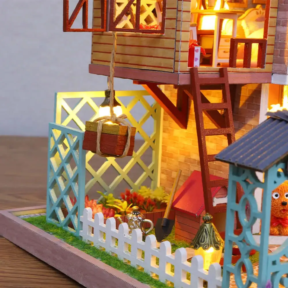 "Jungle Resort" DIY Miniature House Kit
