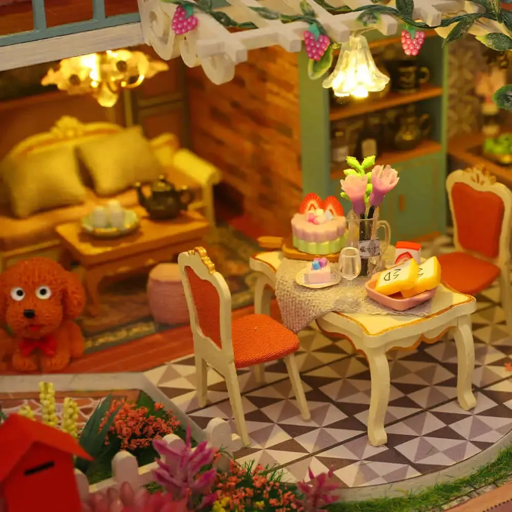 "Jungle Resort" DIY Miniature House Kit