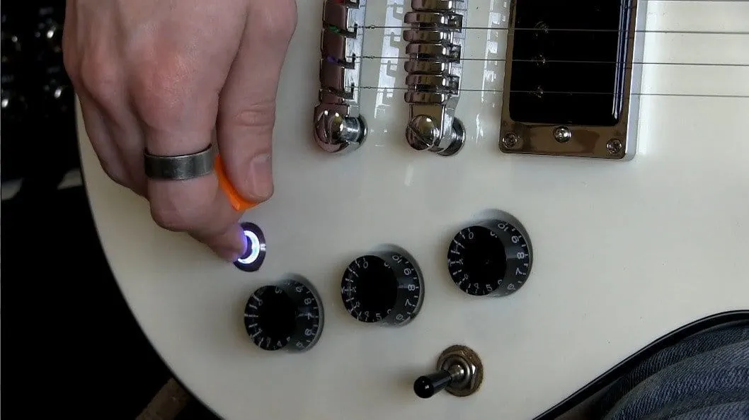 Spartan Steel, LED Guitar Kill Switch