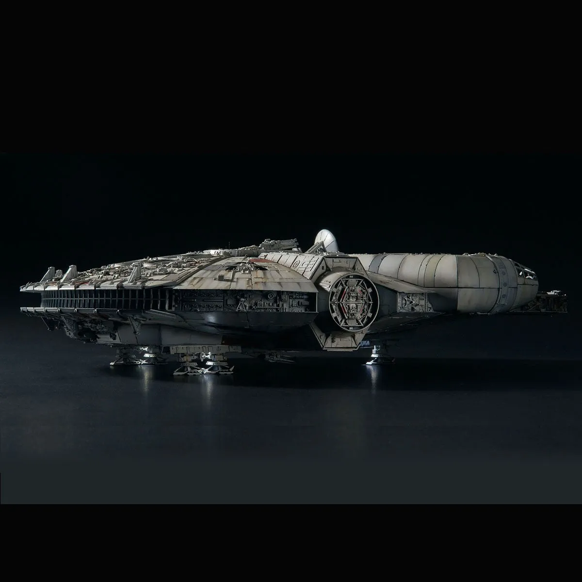 Star Wars 1/72  Millennium Falcon PG with LED